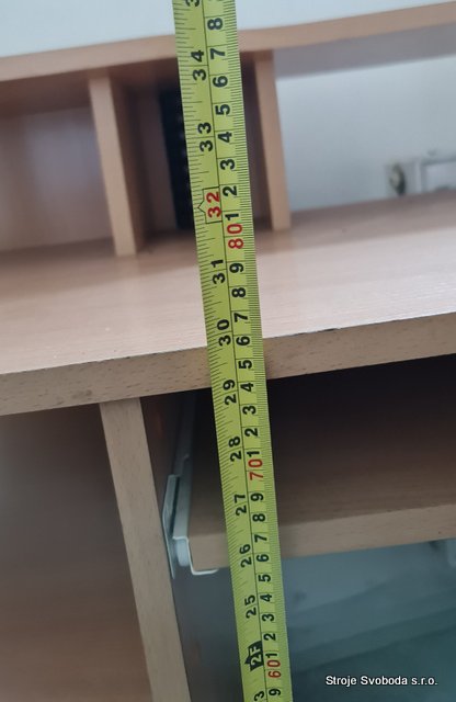 Kancelářský stůl 1350x570x760-180mm (Kancelarsky stul 1350x570x760mm - 180mm (5).jpg)